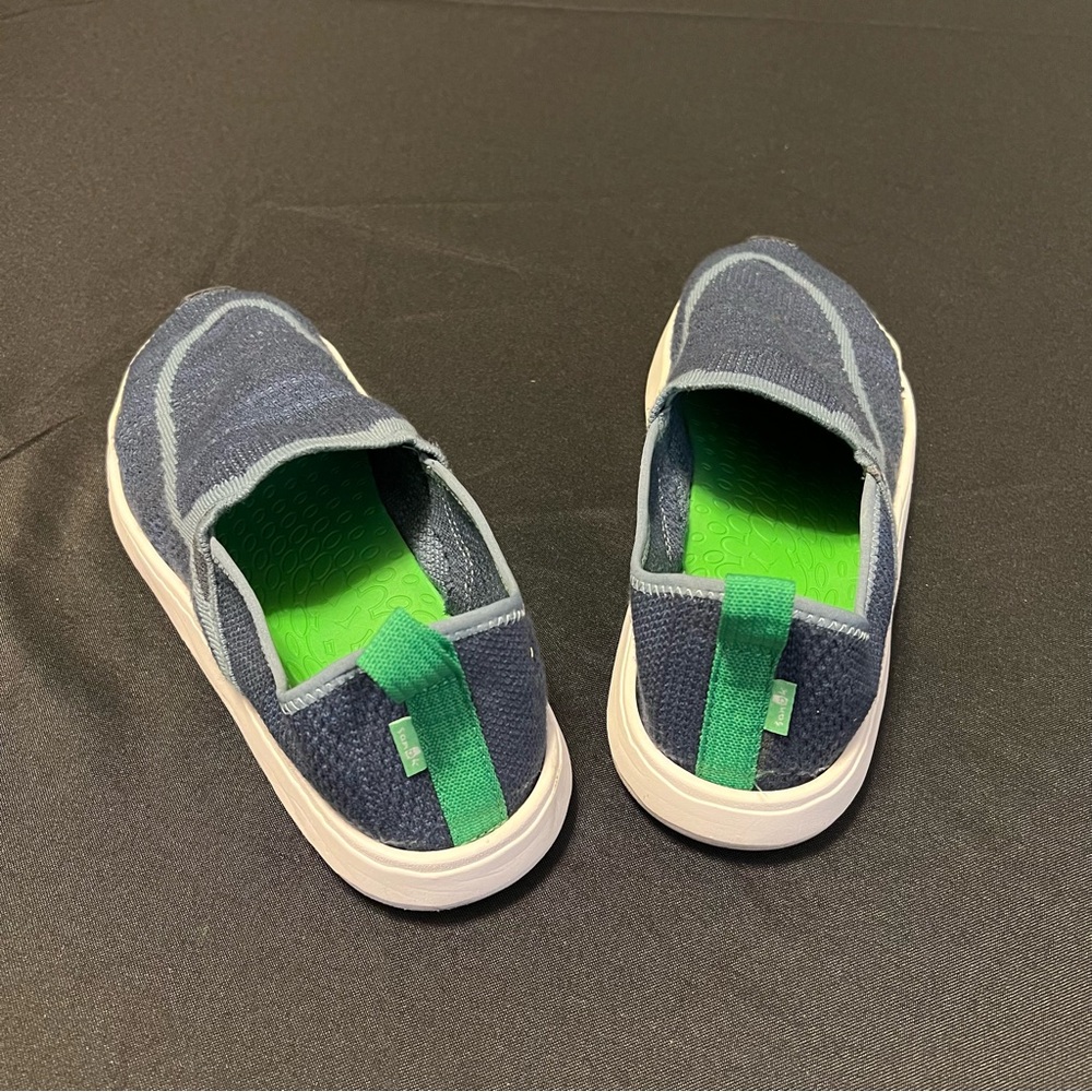 Sanuk Blue and Green Slip-On Sneakers with Stretchy Fit - Picture 4 of 7